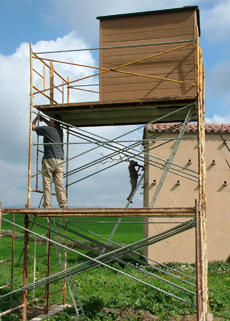 Building The Lesser Kestrel hide